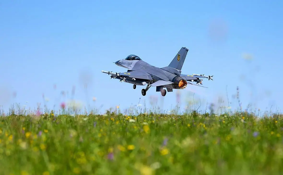 Истребитель F-16 (Cover Images / Keystone Press Agency / Global Look Press)