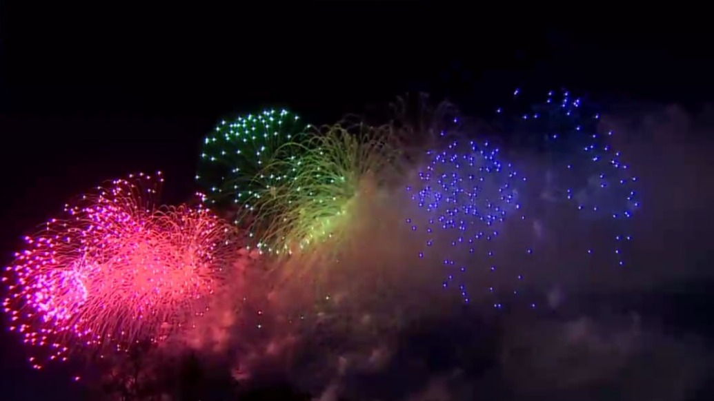 Появилось видео салюта в честь Дня Победы в Москве