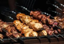 Советы Юлии Кармадановой по безопасности приготовления шашлыка sovety yulii karmadanovoj po bezopasnosti prigotovleniya shashlyka-obzone-su-174686598000-0