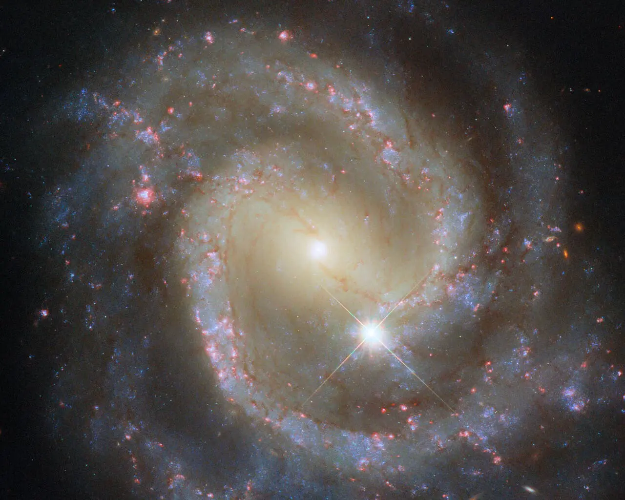 Телескоп Хаббл снял галактику NGC 3507 — сестру нашего Млечного Пути-0