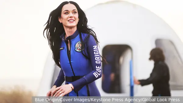 Российские космонавты не признали полет Кэти Перри космическим