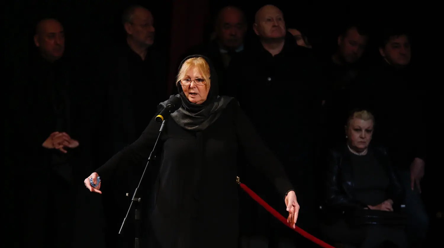 Наталья Селезнева, яркая звезда Гайдая, демонстрирует оптимизм в театре-0