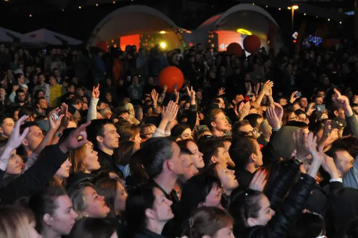 Ural Music Night в Екатеринбурге с AY YOLA и SQWOZ BAB побьёт рекорды-0