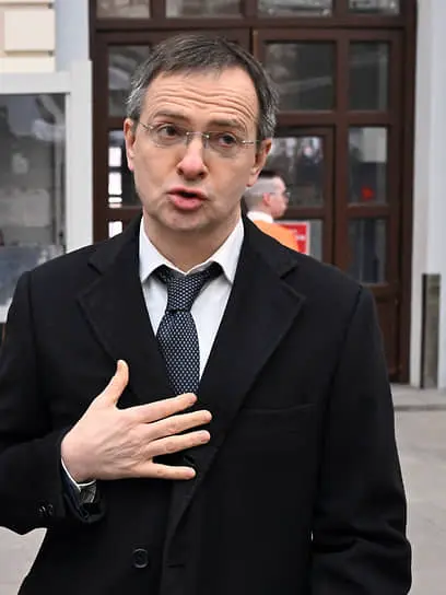 Владимир Мединский и Мария Захарова ждут судьбоносных заявлений по Украине-0