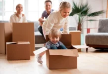 nikita chaplin i aleksej besprozvannyh obsuzhdayut podderzhku semej cherez kompensacziyu arendy zhilya-obzone-su-0