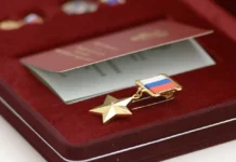 Владимир Путин подчеркивает подвиги героев России в спецоперации vladimir putin podcherkivaet podvigi geroev rossii v speczoperaczii-obzone-su-0