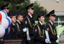 artem zhoga pozdravil vypusknikov uralskogo yurinstituta mvd v ekaterinburge-obzone-su-0