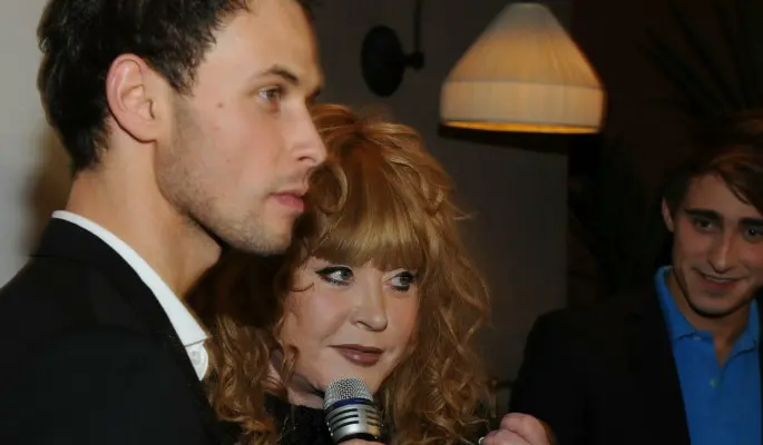 Миллион в месяц: молодой фаворит Пугачевой занялся далеким от музыки бизнесом