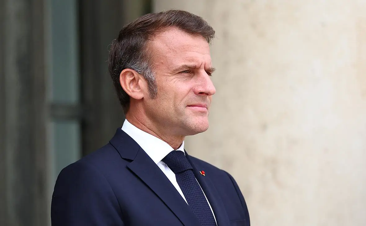 Эмманюэль Макрон (Abdul Saboor / Reuters)