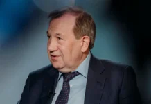 Геннадий Красников сообщил о уверенном движении Роскосмоса к Луне-26 и Венере-Д gennadij krasnikov soobshhil o uverennom dvizhenii roskosmosa k lune26 i venered-obzone-su-0