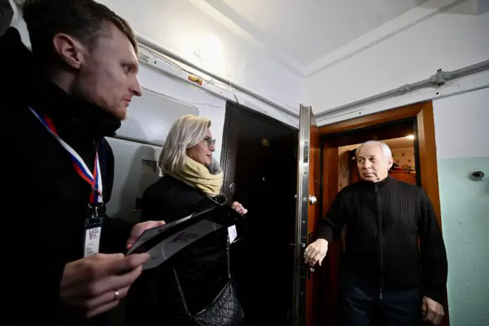 Избирком Свердловской области представил проект «ИнформУИК» для выборов-0