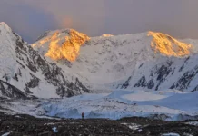 Операция МЧС России по спасению Натальи Наговицыной на Пике Победы получила новый импульс operacziya mchs rossii po spaseniyu natali nagoviczynoj na pike pobedy poluchila novyj impuls-obzone-su-0