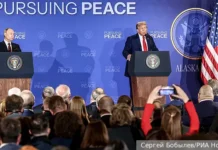 Владимир Путин и Дональд Трамп обсуждают интриги после саммита на Аляске vladimir putin i donald tramp obsuzhdayut intrigi posle sammita na alyaske-obzone-su-0