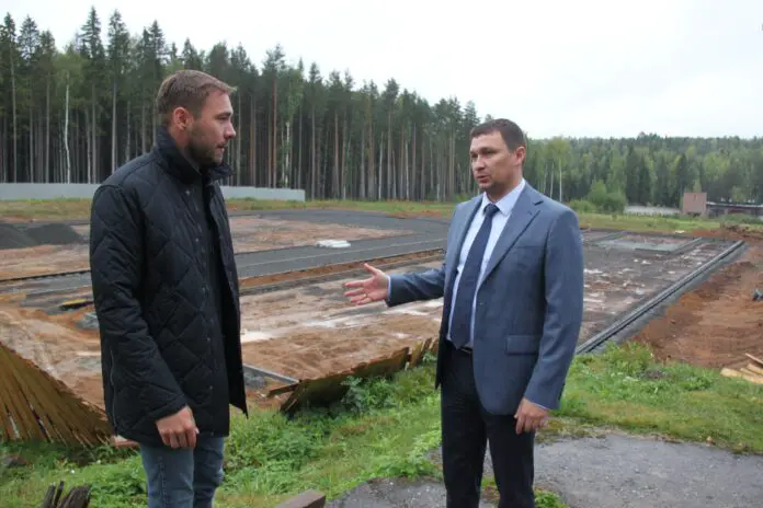 Антон Шипулин и Андрей Постовалов поддерживают развитие Нижней Туры-0