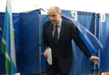 Денис Паслер и конкуренты из КПРФ и ЛДПР участвуют в выборах губернатора Свердловской области denis pasler i konkurenty iz kprf i ldpr uchastvuyut v vyborah gubernatora sverdlovskoj oblasti-obzone-su-0