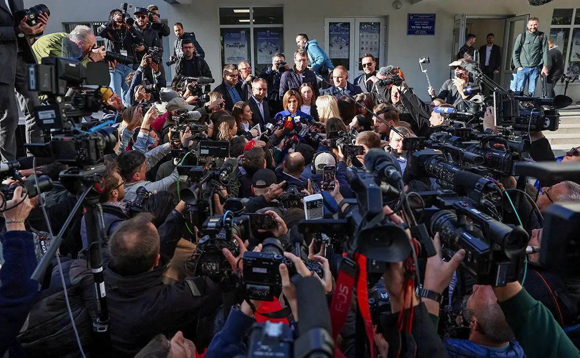 Майя Санду (Vladislav Culiomza / Reuters)