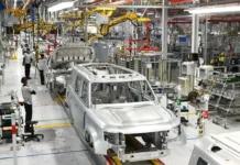 Jaguar Land Rover справляется с ИТ-кризисом, Tata Motors способствует восстановлению spravlyaetsya s itkrizisom sposobstvuet vosstanovleniyu-obzone-su-0