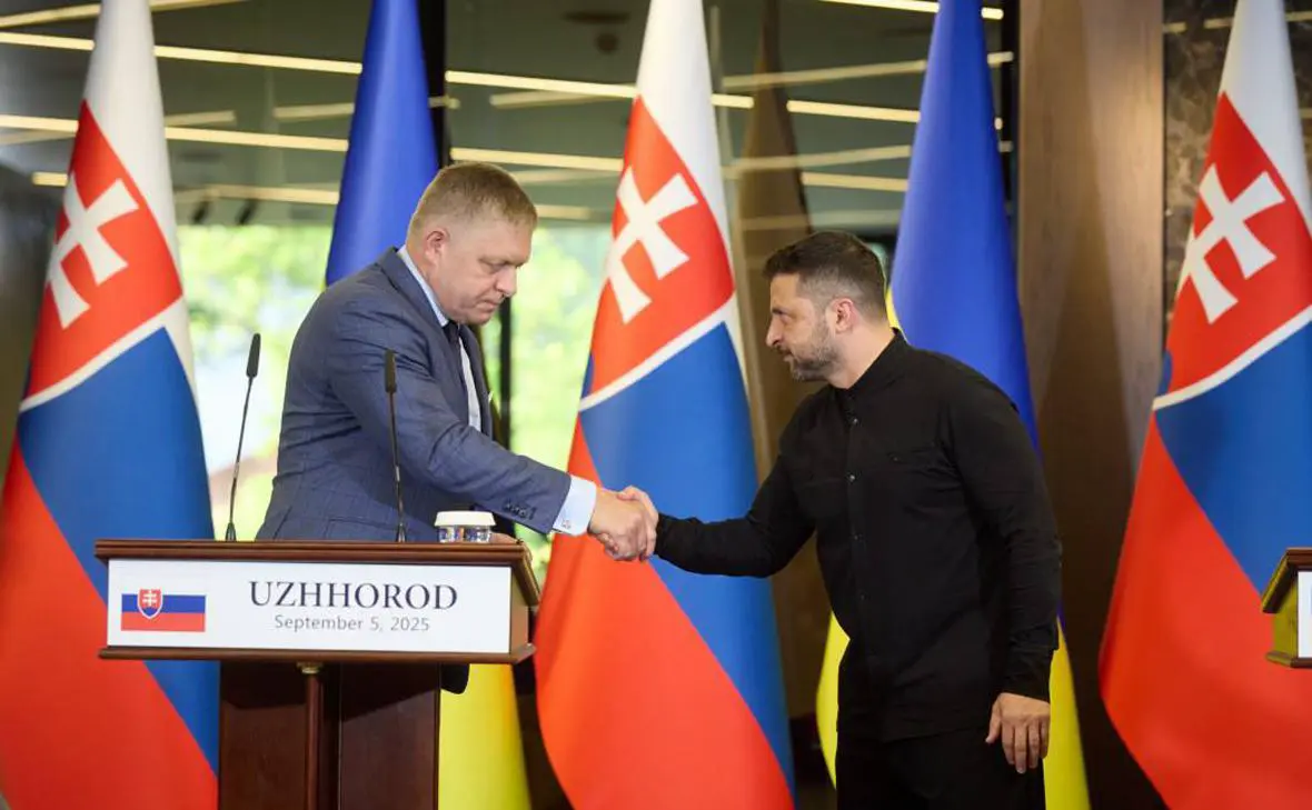 Роберт Фицо и Владимир Зеленский (пресс-служба Президента Украины)