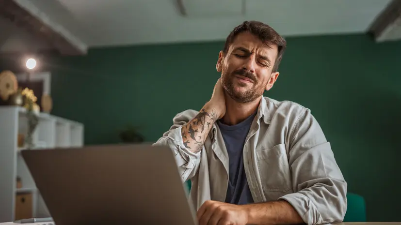 Терапевт Агаева: резкие движения шеей могут стать причиной расслоения артерий