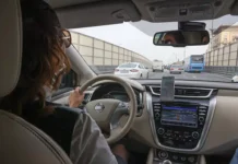 Omoda и Mercedes оказались участниками необычного ДТП под Москвой i okazalis uchastnikami neobychnogo dtp pod moskvoj-obzone-su-0