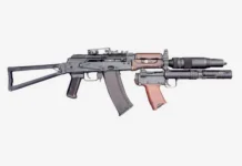 Калашников отмечает 40 лет с моментом создания "Канарейки" kalashnikov otmechaet 40 let s momentom sozdaniya kanarejki-obzone-su-0