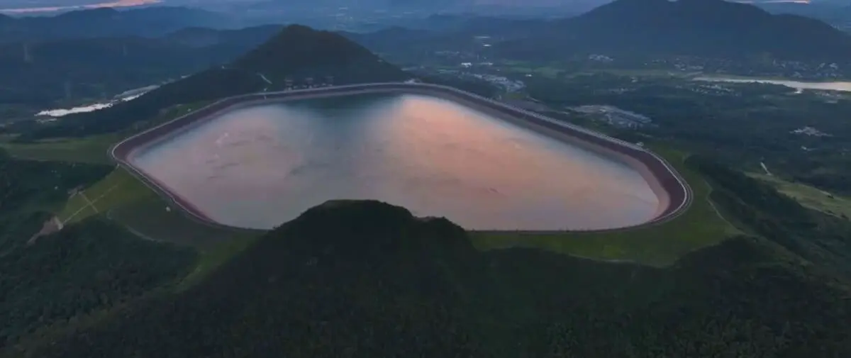 Китай открыл крупнейшую в мире гидроаккумулирующую электростанцию-0