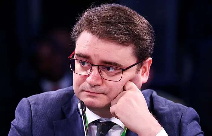 Мишустин освободил от должности первого замглавы Минпромторга Осьмакова