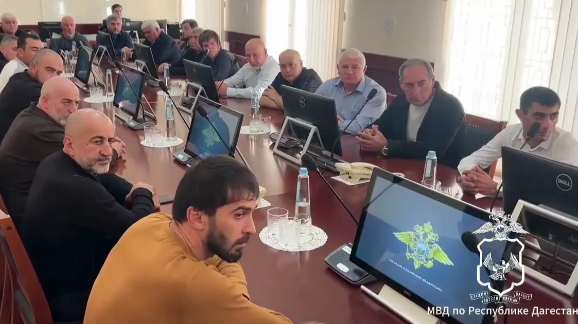 Охотников из Дагестана наградили за помощь в отражении атак БПЛА