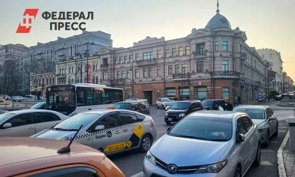 Падение цен на Porsche, Mercedes-Benz C-класса и Toyota радует покупателей Приморья-0