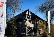 Памятник Преображенскому в Соликамске отмечает историю Верхнекамского месторождения солей pamyatnik preobrazhenskomu v solikamske otmechaet istoriyu verhnekamskogo mestorozhdeniya solej-obzone-su-0