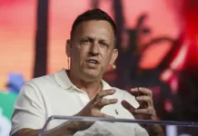 piter til rasskazyvaet s yumorom o tajne antihrista v  -obzone-su-0