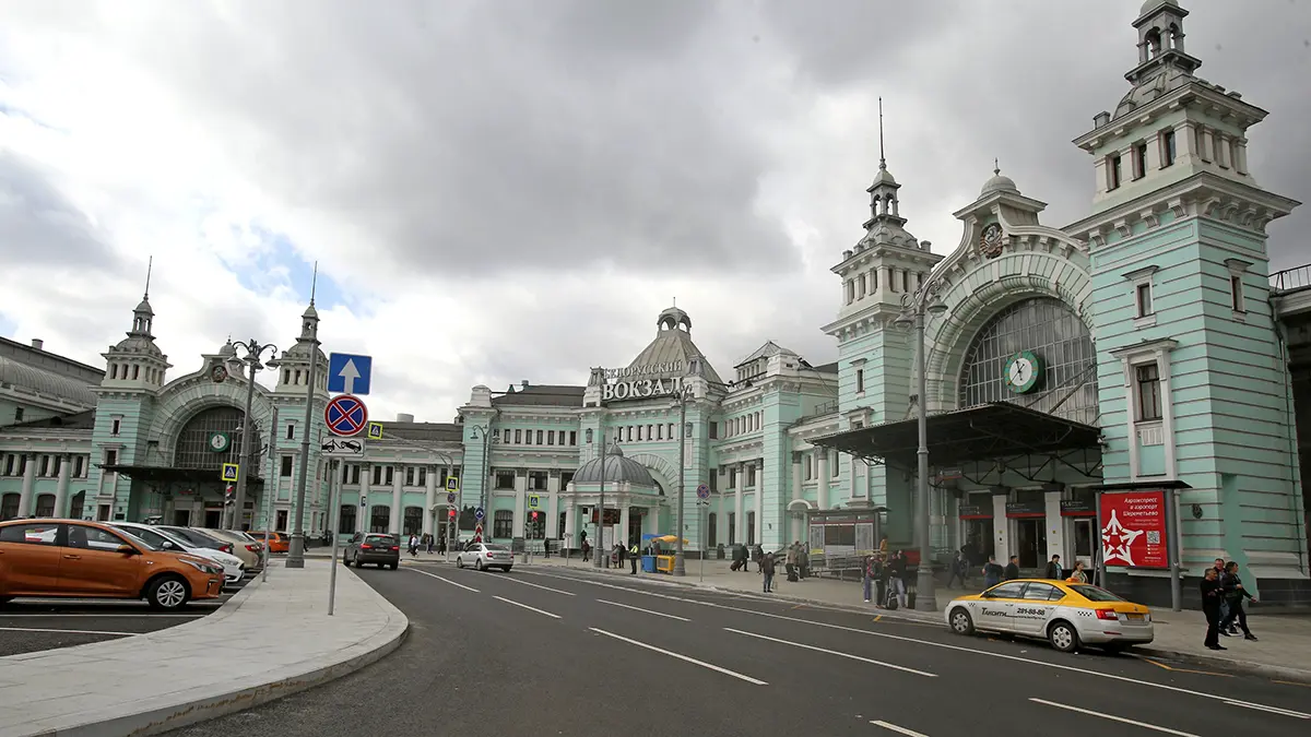 Силовой кабель загорелся под платформой на Белорусском вокзале