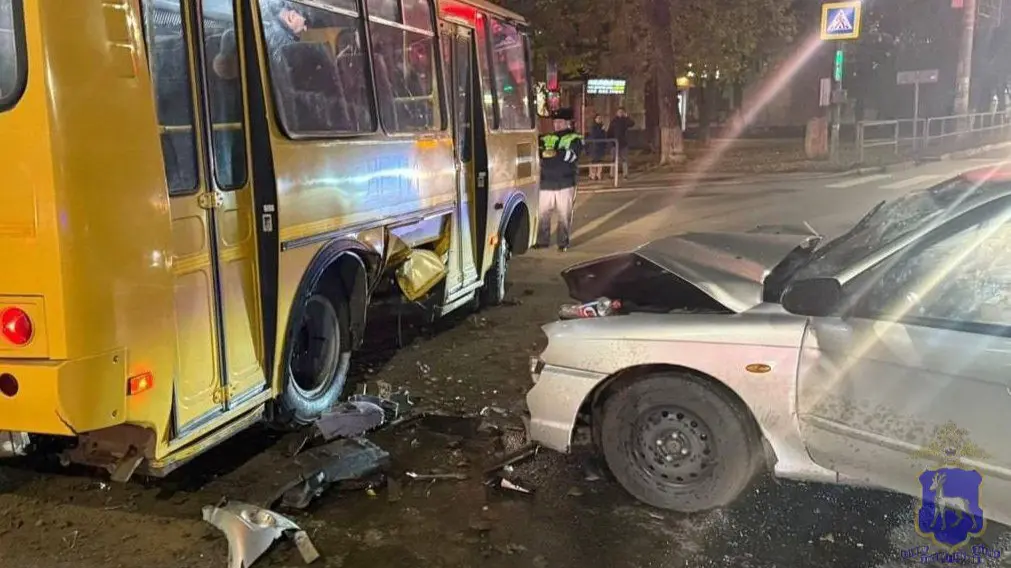 Четверо детей пострадали в ДТП с автобусом в Самаре