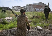 Виктор Литовкин объяснил, как в Дагестане смогли остановить дрон ВСУ viktor litovkin obyasnil kak v dagestane smogli ostanovit dron vsu-obzone-su-0