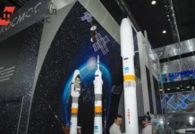 Владимир Путин инициирует новые лица в «Роскосмосе» с Евгением Серовым и программой «Время героев» vladimir putin inicziiruet novye licza v roskosmose s evgeniem serovym i programmoj vremya geroev-obzone-su-0