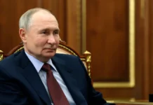 Владимир Путин выступил с неожиданным обращением к россиянам в День отца vladimir putin vystupil s neozhidannym obrashheniem k rossiyanam v den otcza-obzone-su-0