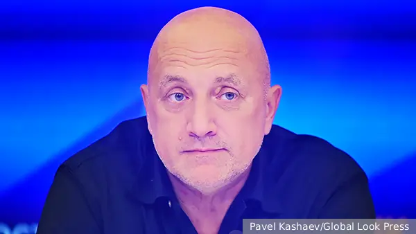 Прилепин сообщил о подписании контракта на военную службу