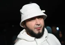 Аким Апачев снова выступил в Курске, вызвав гнев Хинштейна akim apachev snova vystupil v kurske vyzvav gnev hinshtejna-obzone-su-0