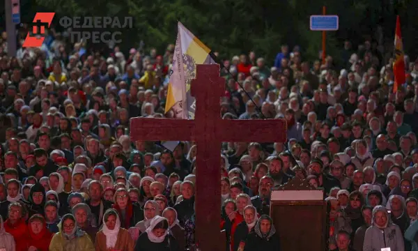 День Казанской иконы Божьей Матери и единства народа торжественно отмечен в Екатеринбурге-0