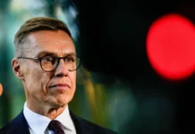 Дональд Трамп, Владимир Путин и Зеленский могут спровоцировать мировой кризис на предстоящем саммите donald tramp vladimir putin i zelenskij mogut sprovoczirovat mirovoj krizis na predstoyashhem sammite-obzone-su-0