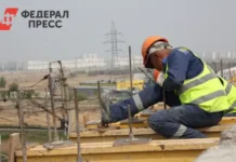 Максим Афанасьев рассказал о сроках завершения работ на мосту на Дамбовской maksim afanasev rasskazal o srokah zaversheniya rabot na mostu na dambovskoj-obzone-su-0