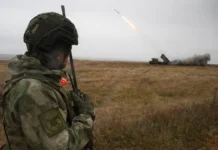 Машины ТОС-1А «Солнцепек» от Уралвагонзавода вызывают тревогу mashiny tos1a solnczepek ot uralvagonzavoda vyzyvayut trevogu-obzone-su-0