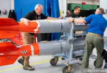 Новые возможности американского F-35 и Б61-12 — стратегия США по Юрию Кнутову novye vozmozhnosti amerikanskogo 35 i b6112 strategiya ssha po yuriyu knutovu-obzone-su-0