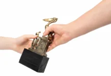 Петербургские журналисты добиваются успеха на премии «Золотой пеликан» peterburgskie zhurnalisty dobivayutsya uspeha na premii zolotoj pelikan-obzone-su-0