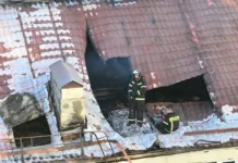 Силы ПВО отражают атаку БПЛА, оперативный штаб Кубани сообщает о повреждениях в Новороссийске sily pvo otrazhayut ataku bpla operativnyj shtab kubani soobshhaet o povrezhdeniyah v novorossijske-obzone-su-0