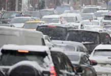 Снегопад застал Кемерово и Новокузнецк врасплох, дороги ожидают перемен snegopad zastal kemerovo i novokuzneczk vrasploh dorogi ozhidayut peremen-obzone-su-0