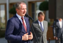 Вячеслав Гладков сталкивается с новым испытанием в Белгородской области vyacheslav gladkov stalkivaetsya s novym ispytaniem v belgorodskoj oblasti-obzone-su-0