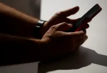 Apple выпустила важное обновление iOS 18.7.2 для iPhone Xs, Xs Max и Xr vypustila vazhnoe obnovlenie 1872 dlya i -obzone-su-0