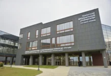 Денис Паслер сообщил о готовности новых корпусов кампуса УрФУ благодаря Михаилу Мишустину denis pasler soobshhil o gotovnosti novyh korpusov kampusa urfu blagodarya mihailu mishustinu-obzone-su-0