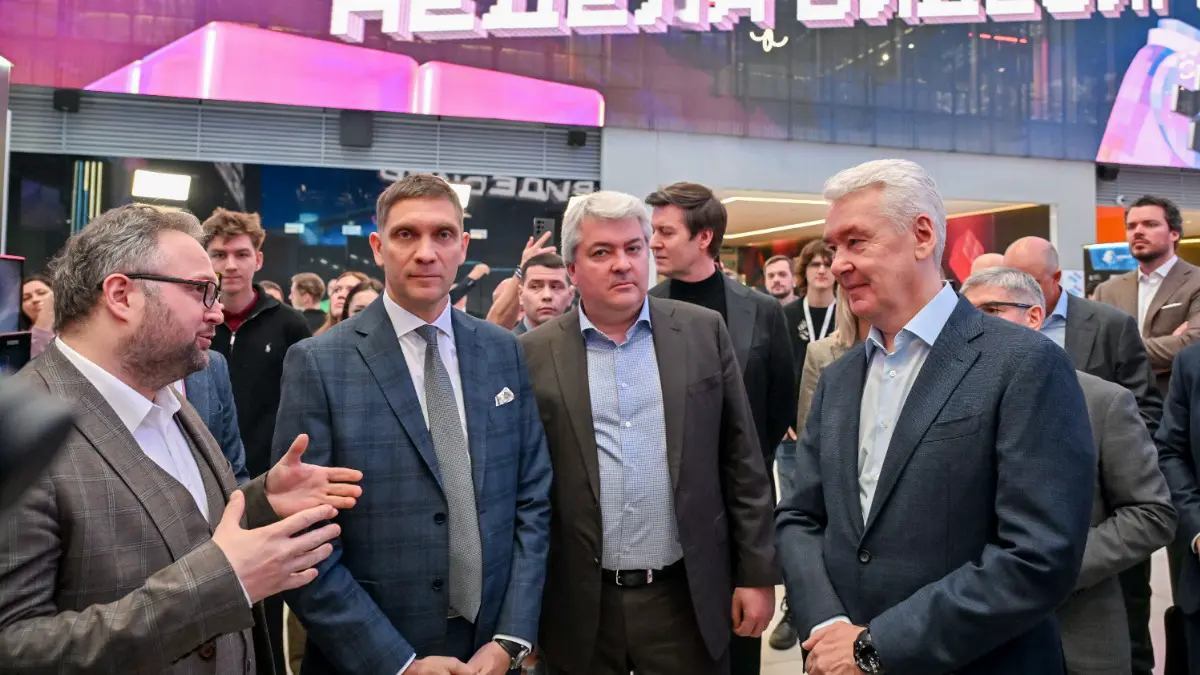 Мэр Москвы Сергей Собянин открыл первую очередь Московского кластера видеоигр и анимации и пообщался с резидентами кластера